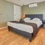 - - De Zevende Heerlijkheid 3*