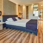 - - De Zevende Heerlijkheid Hotel Slenaken