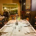 - - De Zevende Heerlijkheid Hotel