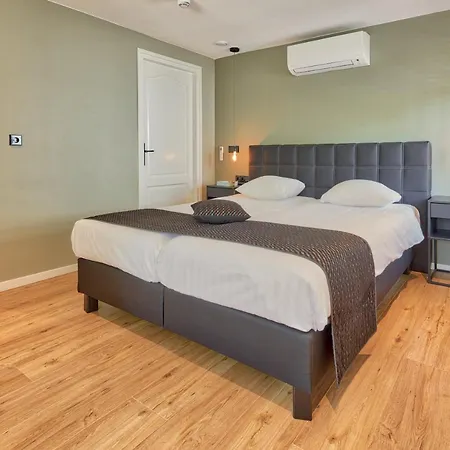 - - De Zevende Heerlijkheid 3*