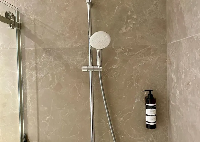 - - De Zevende Heerlijkheid Hotel 3*