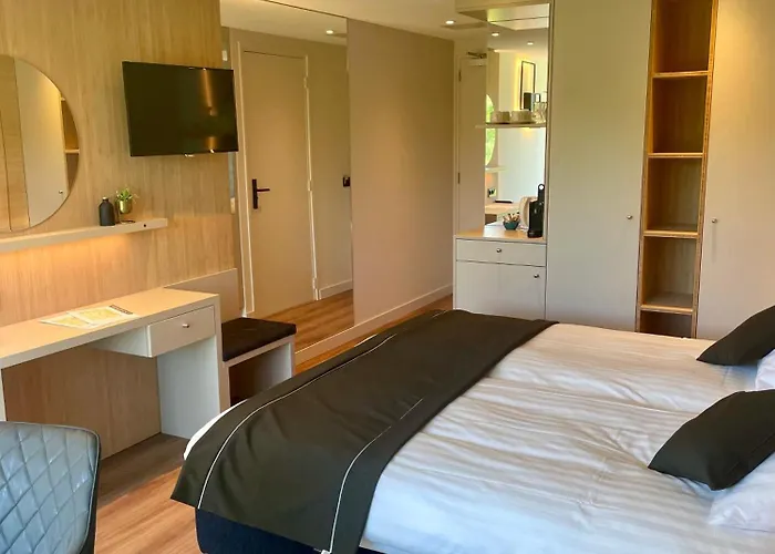 - - De Zevende Heerlijkheid 3*