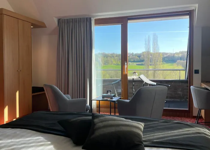 - - De Zevende Heerlijkheid 3*